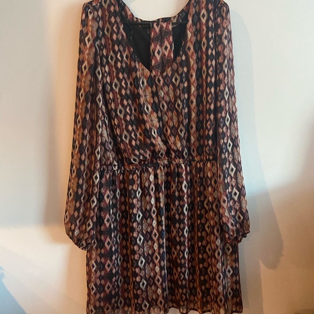 Beautiful long-sleeved lightweight multi patterned plus size dress
